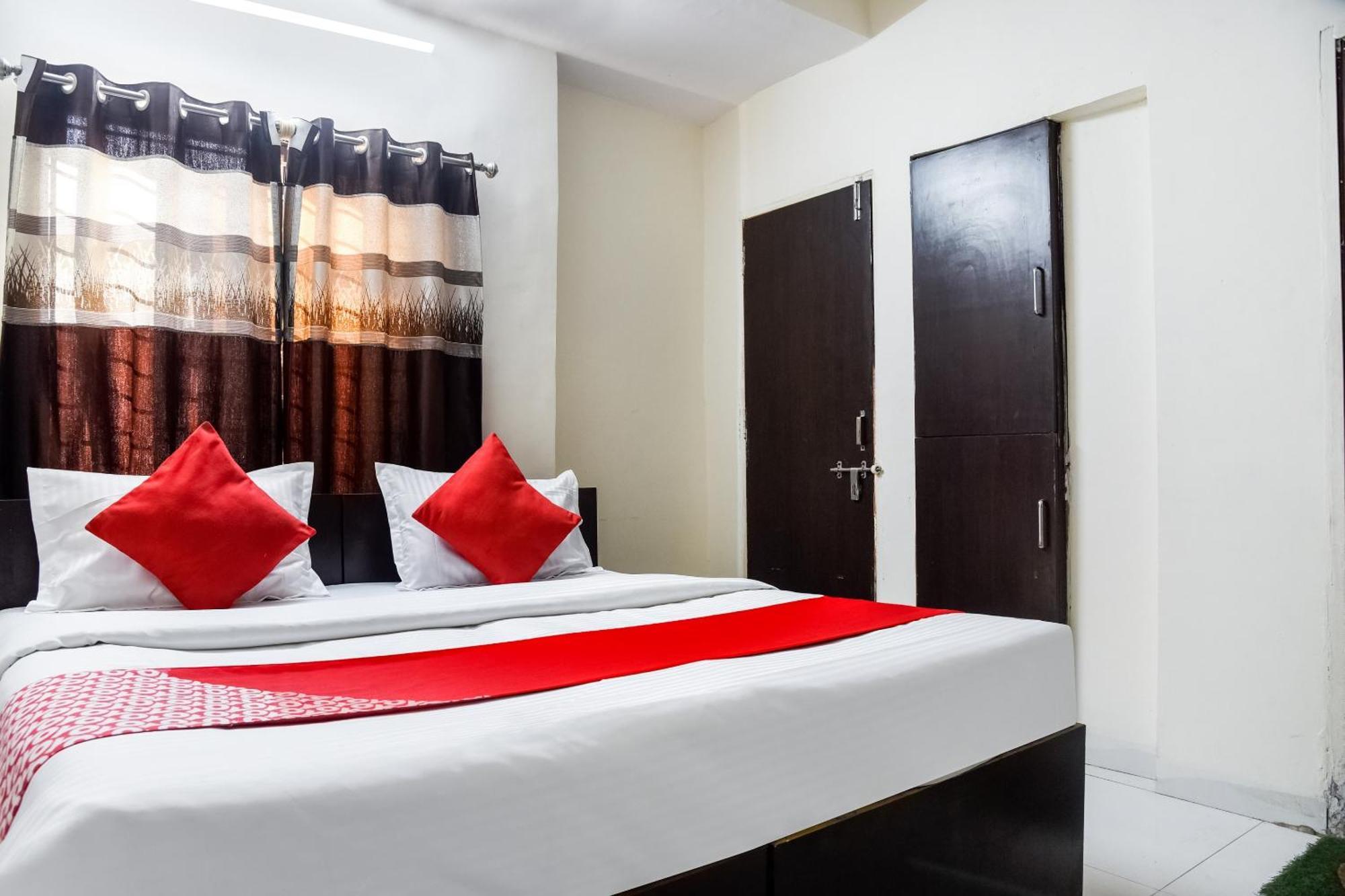 Hotel O Radhika Palace Бхопал Экстерьер фото