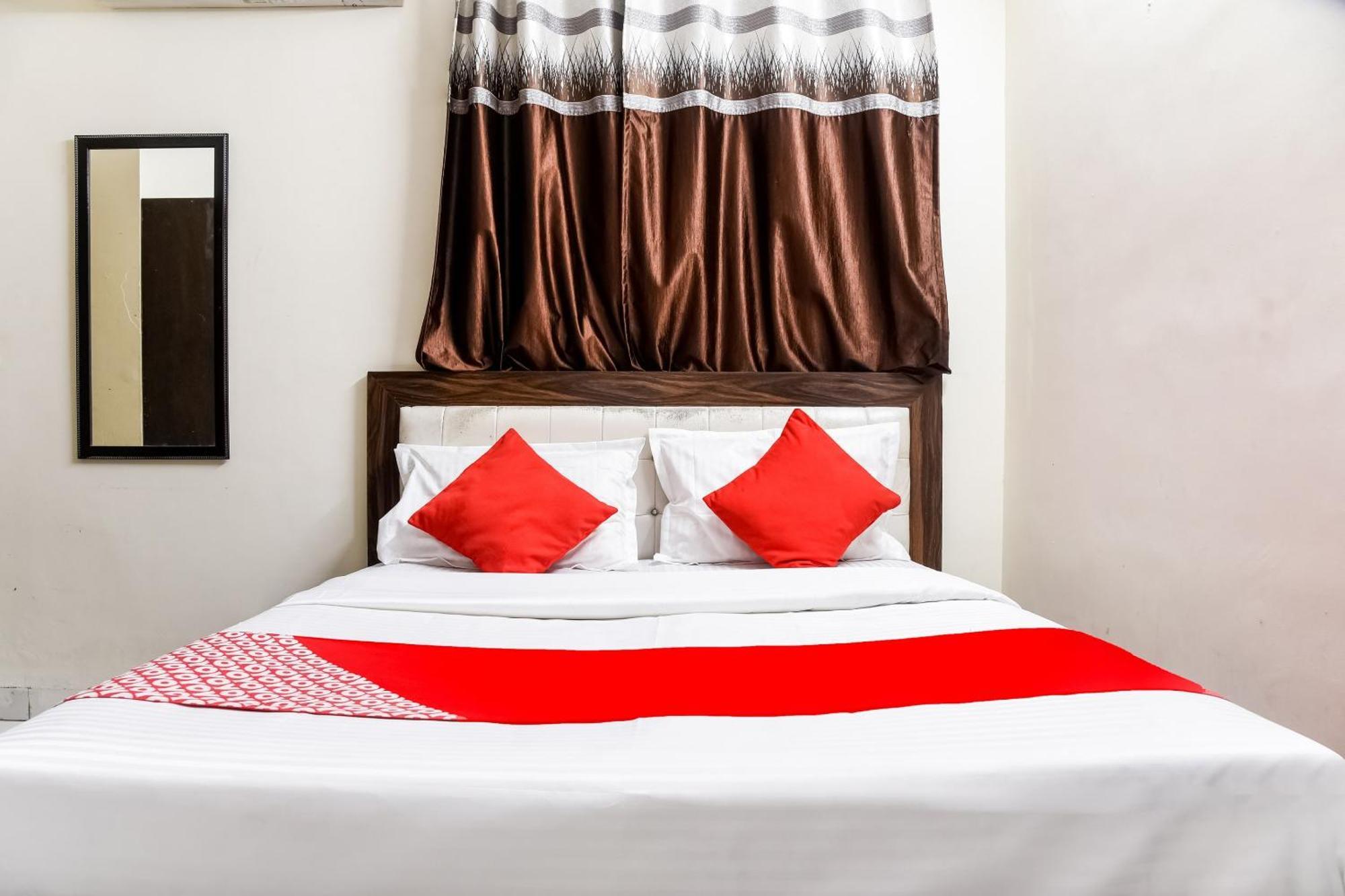 Hotel O Radhika Palace Бхопал Экстерьер фото