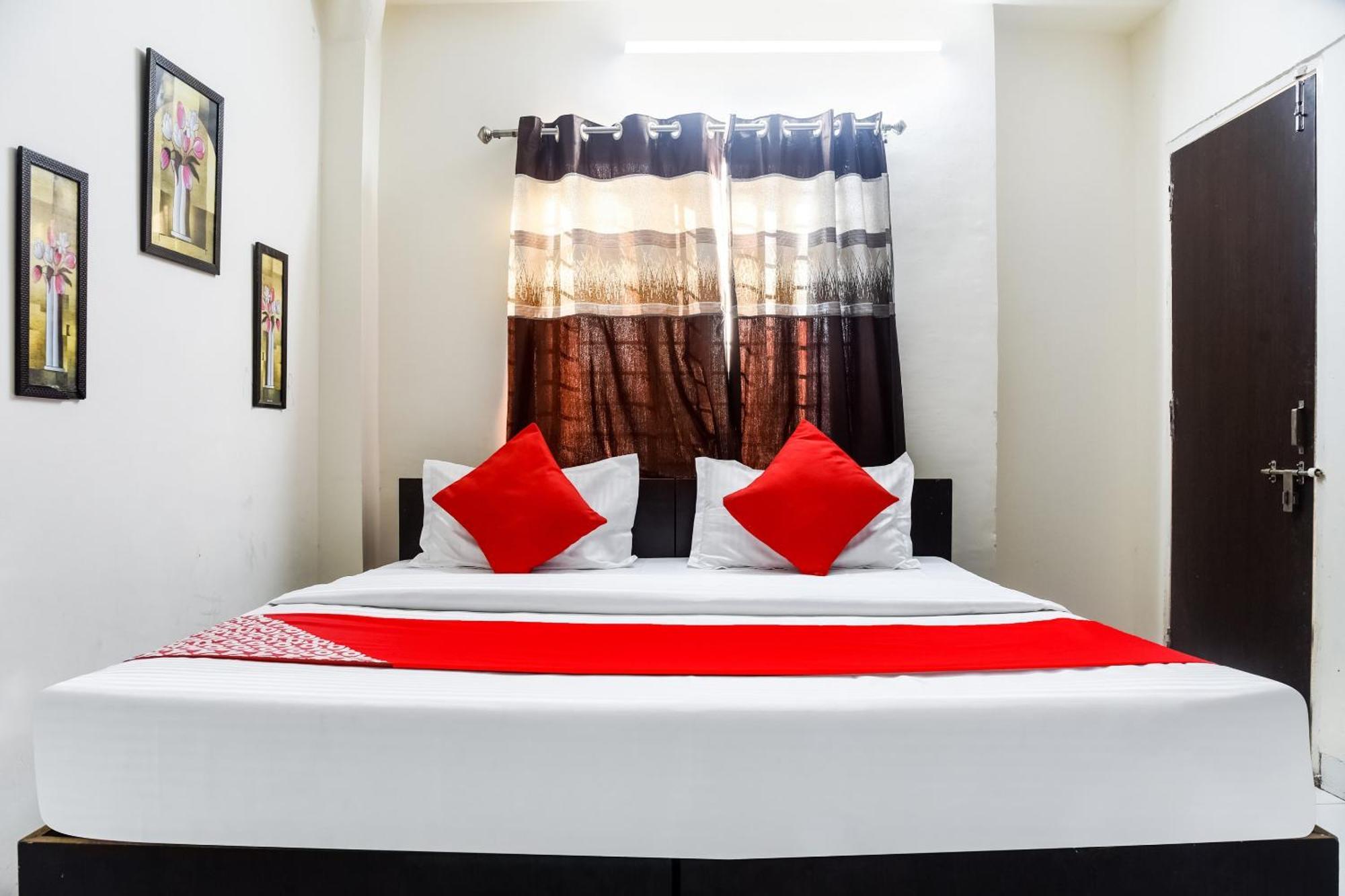 Hotel O Radhika Palace Бхопал Экстерьер фото