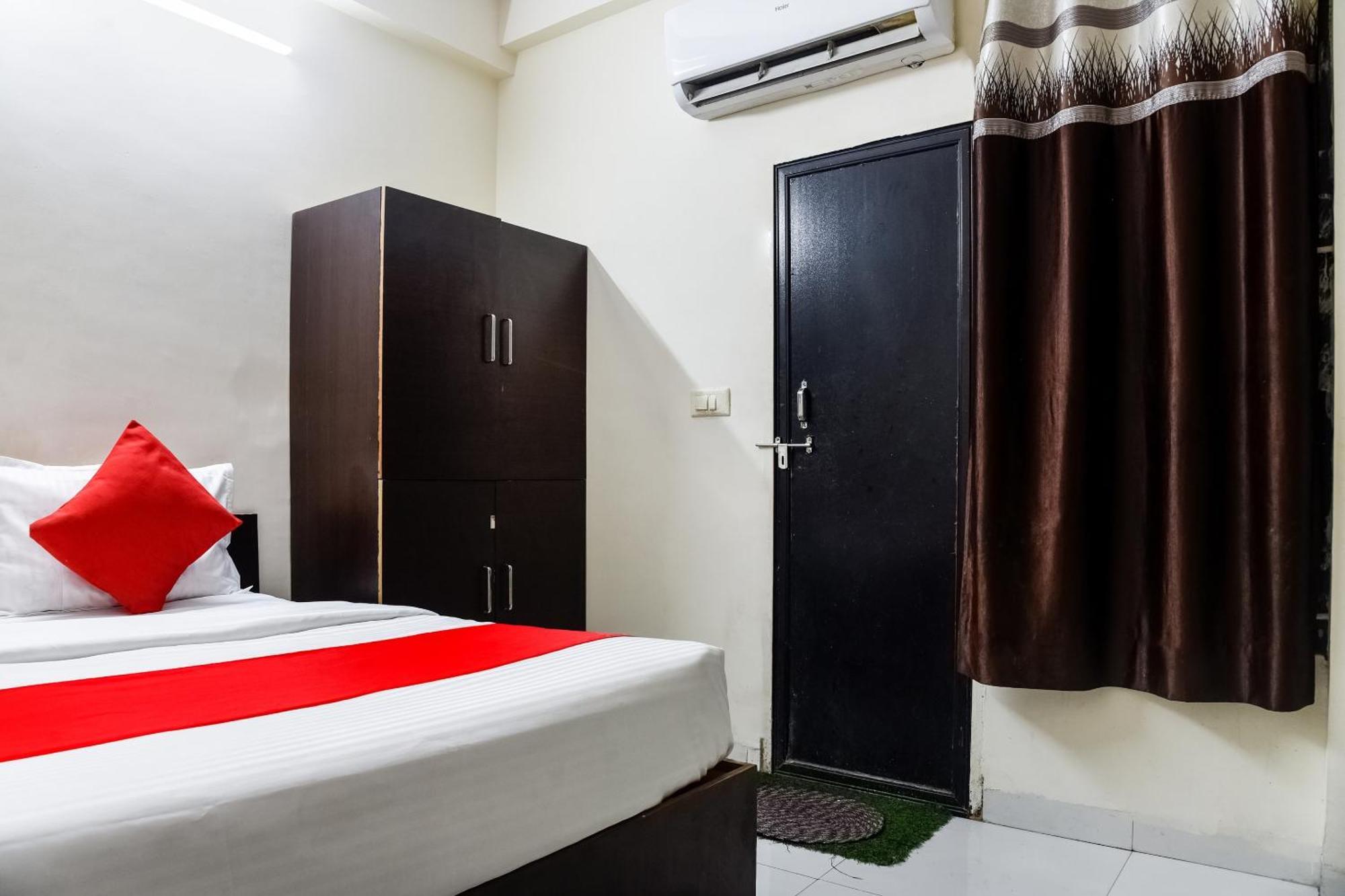 Hotel O Radhika Palace Бхопал Экстерьер фото