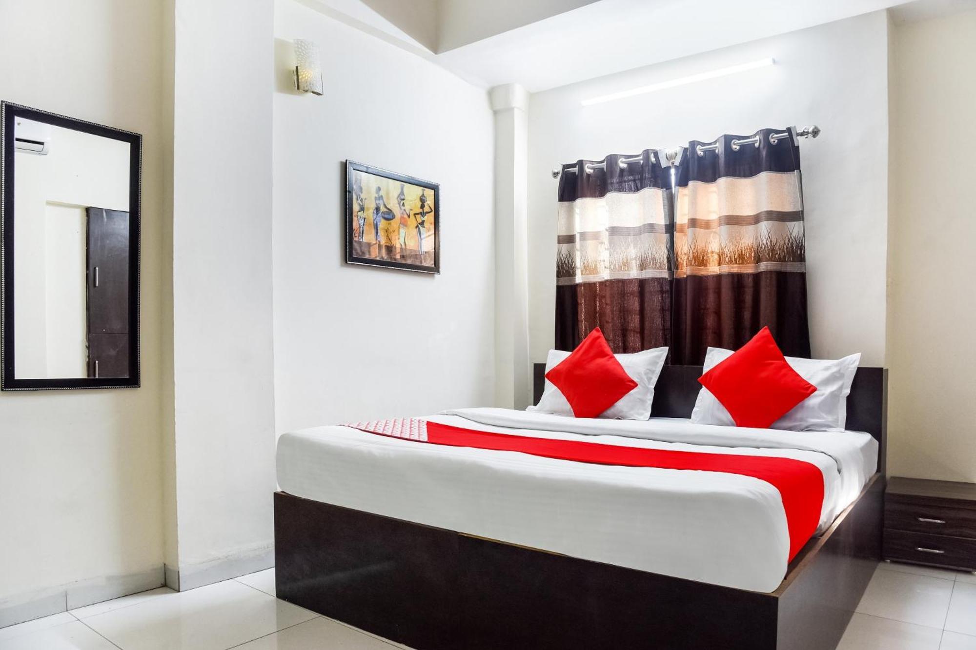 Hotel O Radhika Palace Бхопал Экстерьер фото
